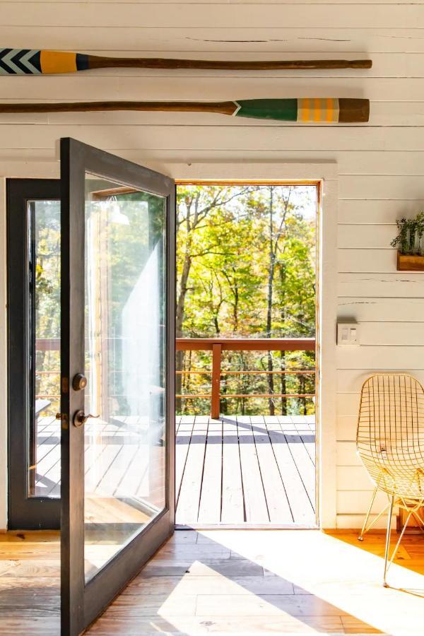 Hot Tub Charming & Chic Mountain Gem On Sleepy Creek Villa Бъркли Спрингс Екстериор снимка