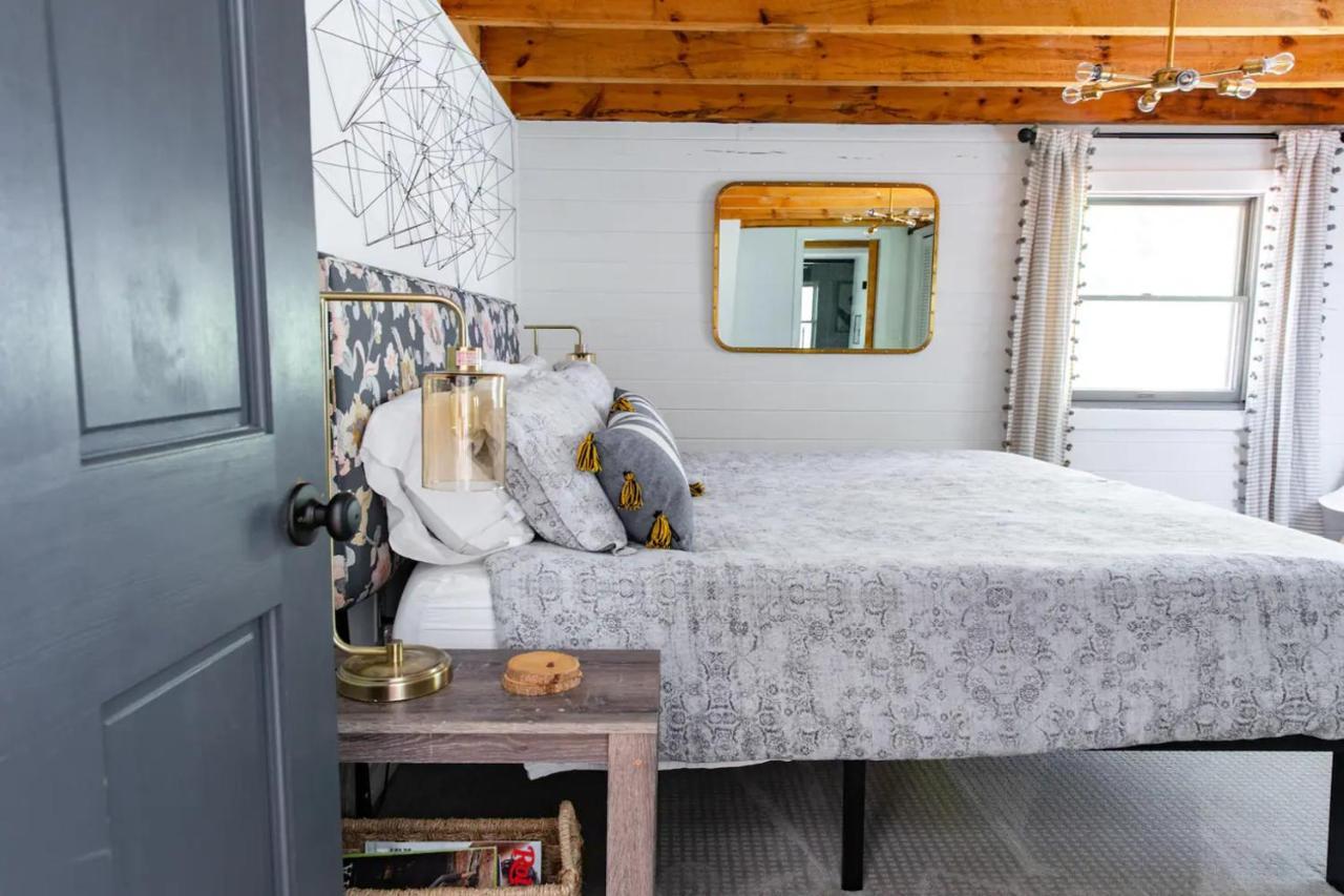 Hot Tub Charming & Chic Mountain Gem On Sleepy Creek Villa Бъркли Спрингс Екстериор снимка