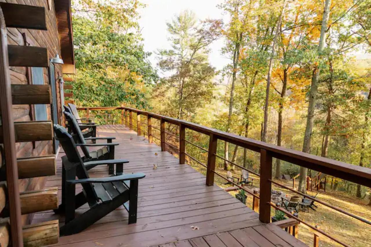 Hot Tub Charming & Chic Mountain Gem On Sleepy Creek Villa Бъркли Спрингс Екстериор снимка